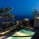 Villa Sea South Front Property1/2acre.gardens Pool Hydro *