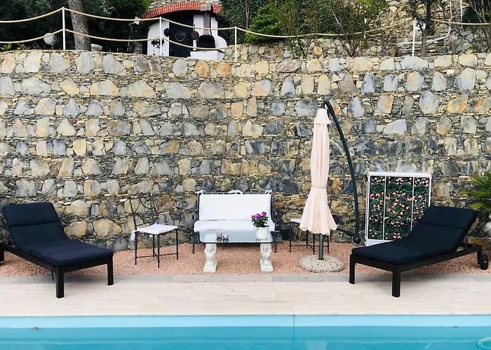 Sea South Front Property1/2acre.gardens Pool Hydro 빌라