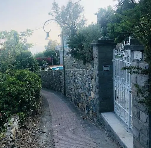 Sea South Front Property1/2acre.gardens Pool Hydro Pieve Ligure