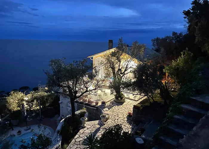 빌라 Sea South Front Property1/2acre.gardens Pool Hydro 피에베 리구레
