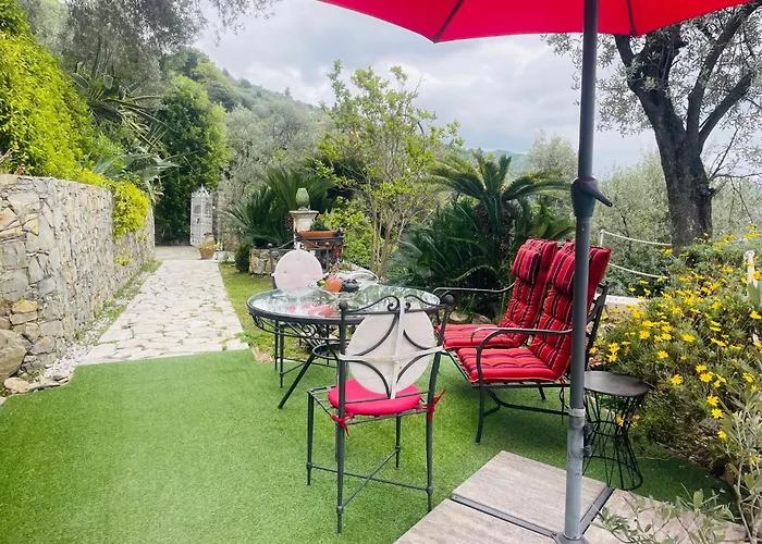Sea South Front Property1/2acre.gardens Pool Hydro Villa