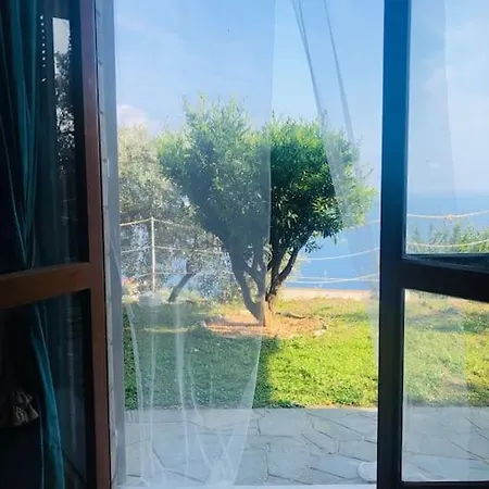 Sea South Front Property1/2acre.gardens Pool Hydro Villa