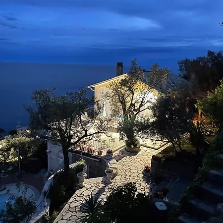Villa Sea South Front Property1/2acre.gardens Pool Hydro Pieve Ligure