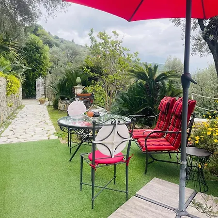Sea South Front Property1/2acre.gardens Pool Hydro Villa